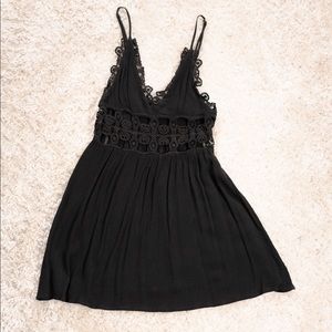 Black sun dress / pool cover